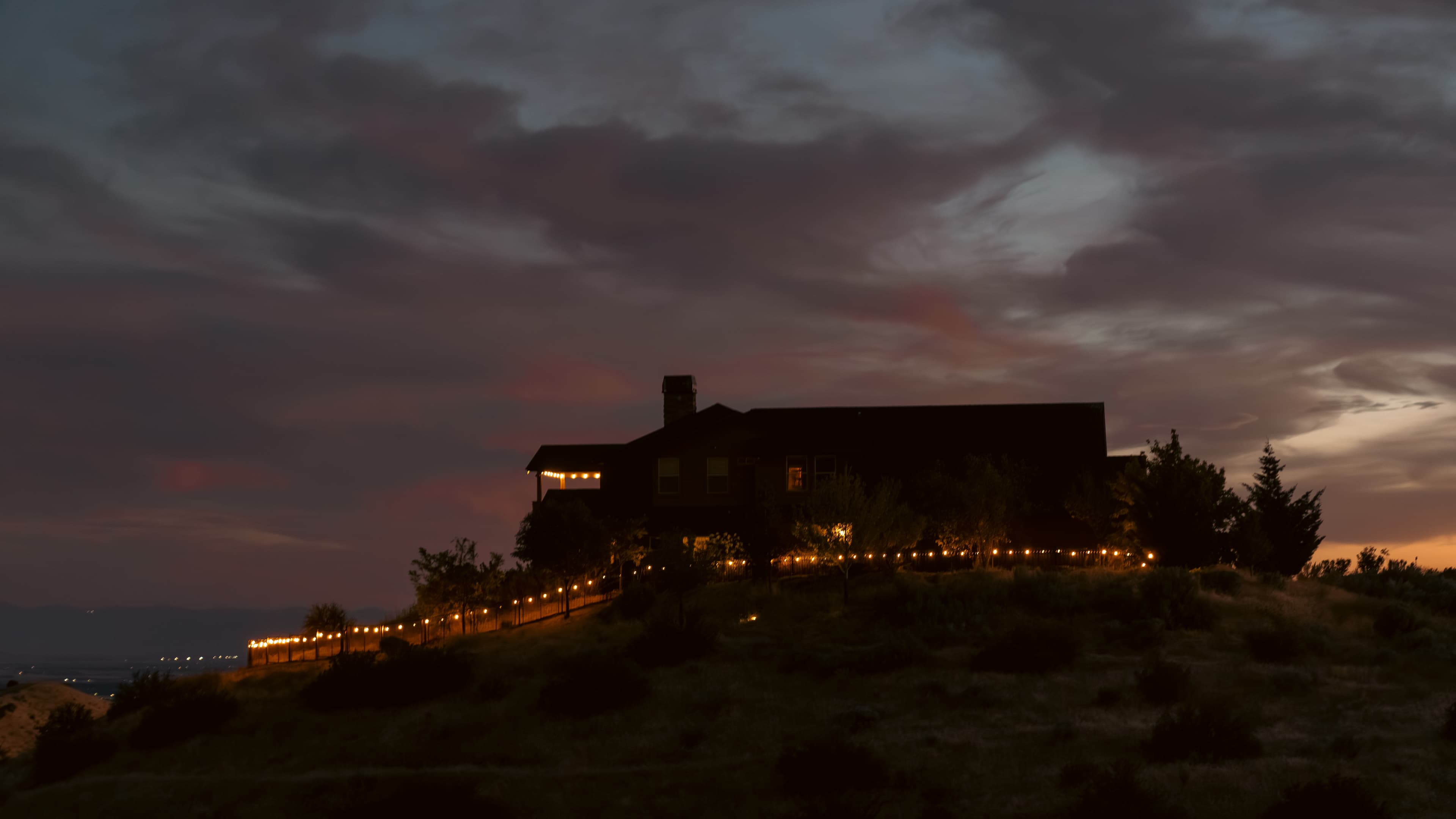 Twilight exterior listing